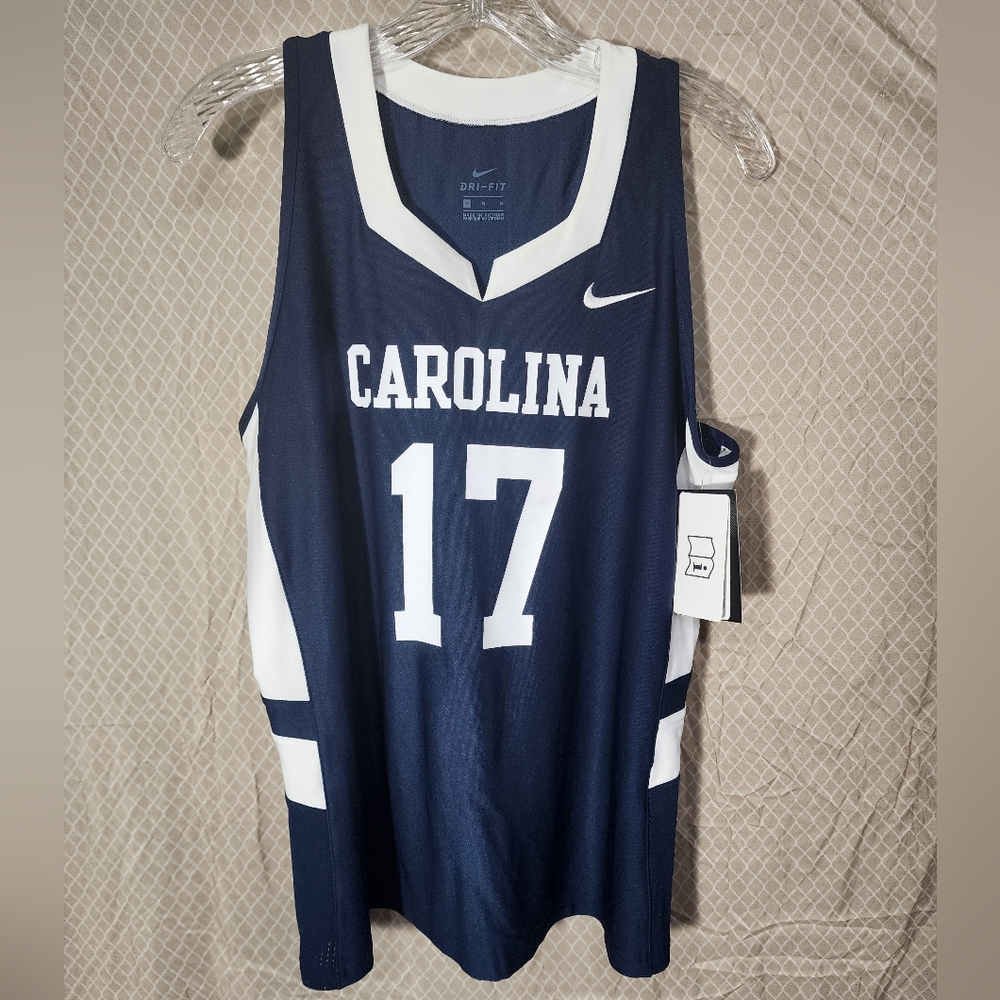 Nike Dri-FIT NWT North Carolina Tar Heels 17 Basketball Jersey Women's Medium